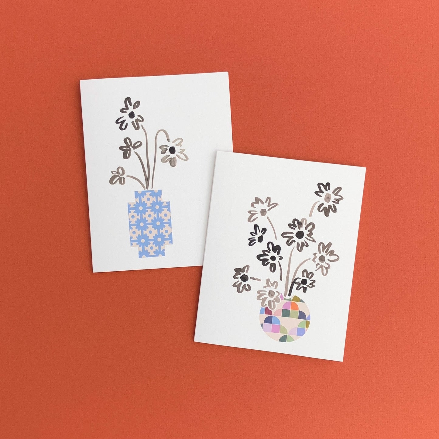 Inky Daisies in Round Vase Greeting Card